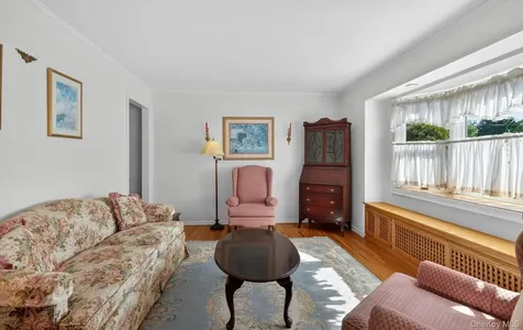 88 Philadelphia Avenue Massapequa Park NY 11762