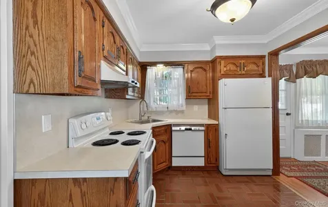 88 Philadelphia Avenue Massapequa Park NY 11762