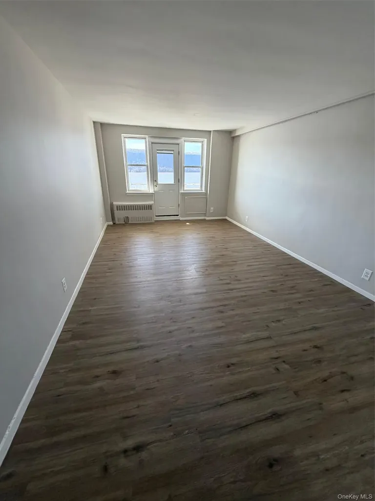 709 Waburton Avenue Yonkers NY 10701