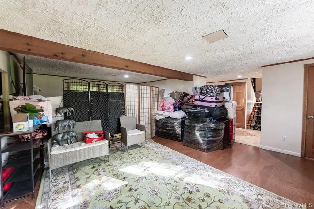 14 Englewood Terrace Mahopac NY 10541