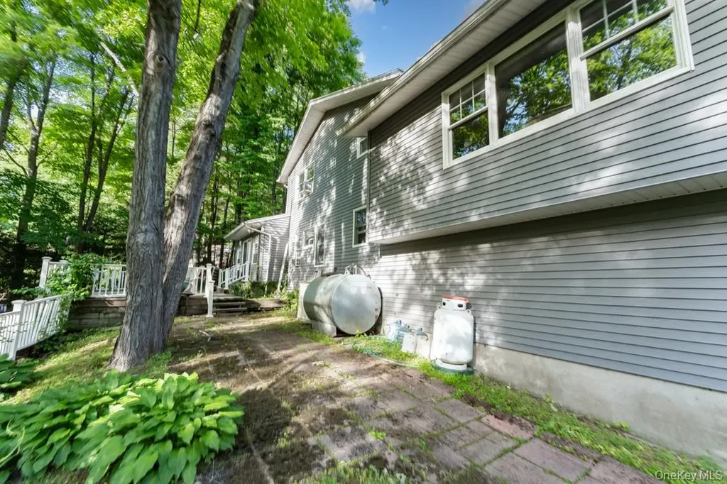14 Englewood Terrace Mahopac NY 10541