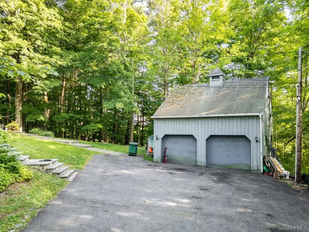 14 Englewood Terrace Mahopac NY 10541