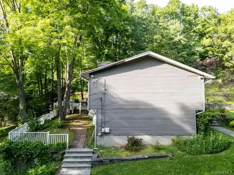 14 Englewood Terrace Mahopac NY 10541
