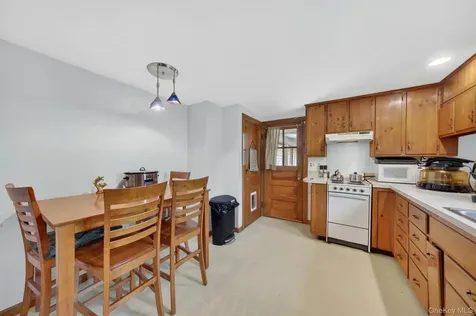 32 Merilina Avenue Kingston NY 12401