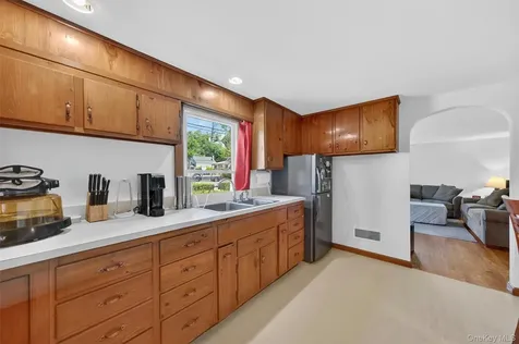 32 Merilina Avenue Kingston NY 12401