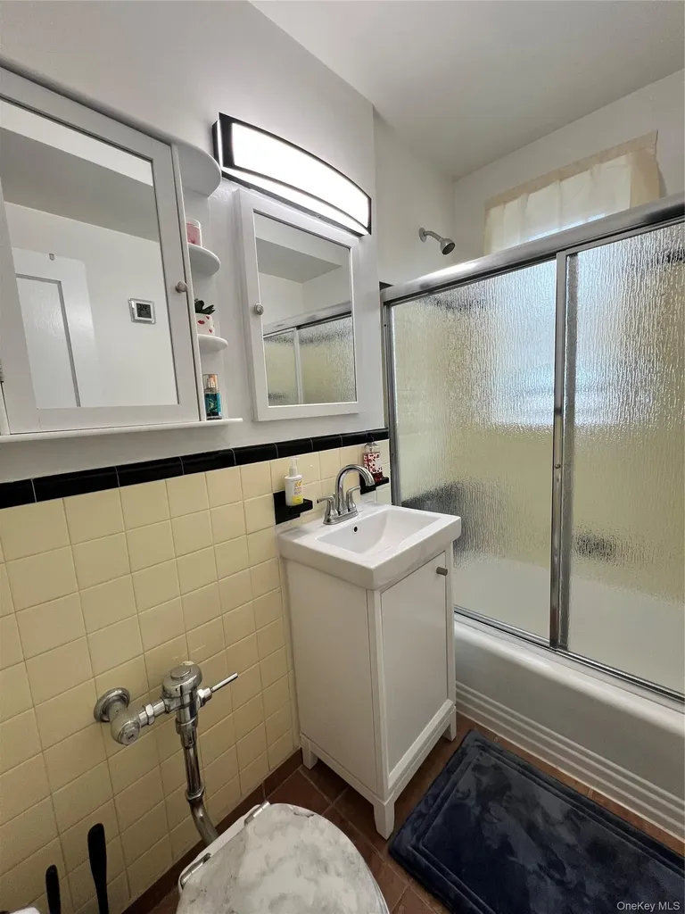 821 Bronx River Road Bronx NY 10708