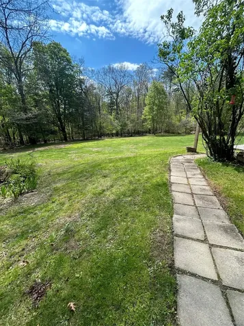 22 Pine Castle Drive Kerhonkson NY 12446