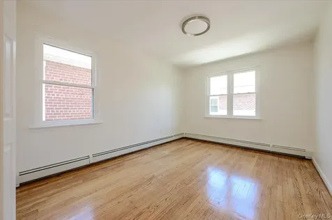 1183 Neill Avenue Bronx NY 10461