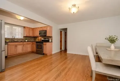 1183 Neill Avenue Bronx NY 10461