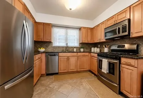 1183 Neill Avenue Bronx NY 10461