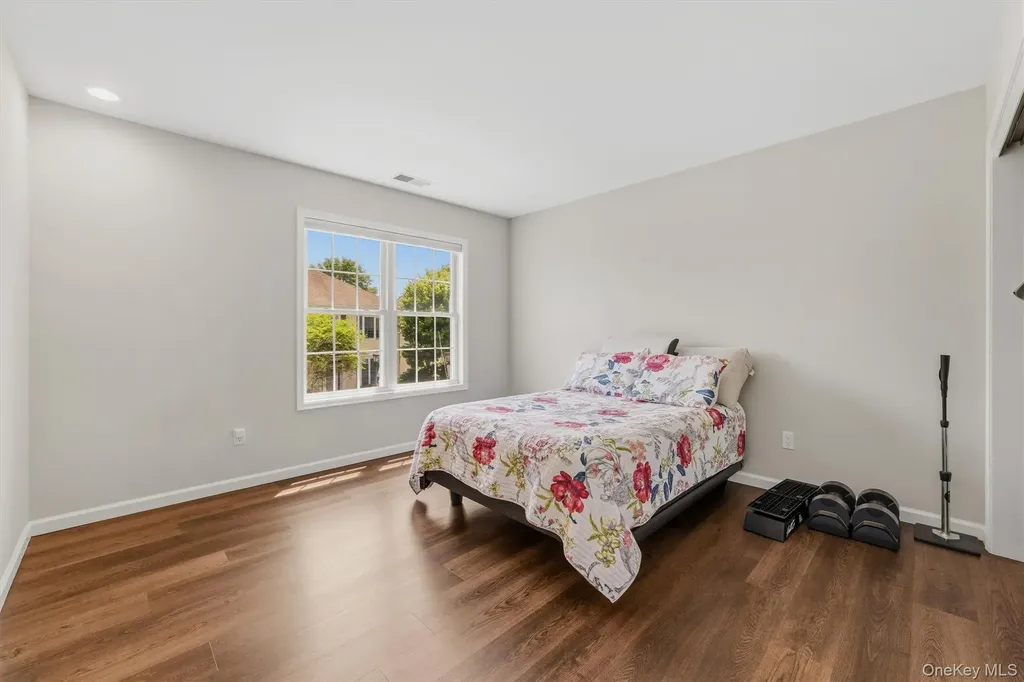 151 Classic Court White Plains NY 10603
