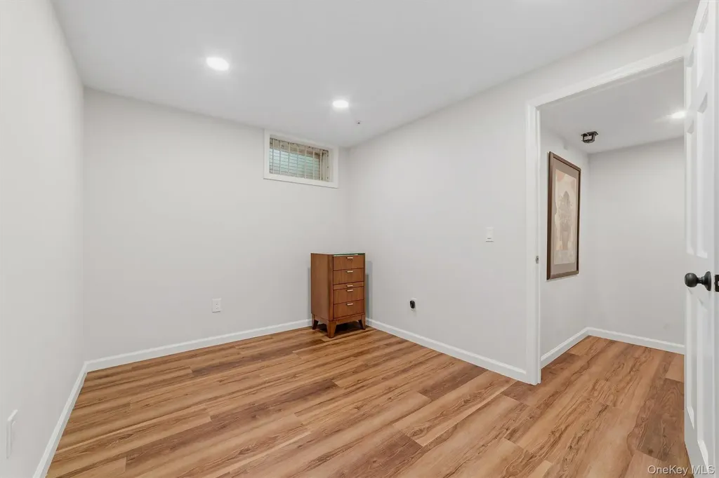 151 Classic Court White Plains NY 10603