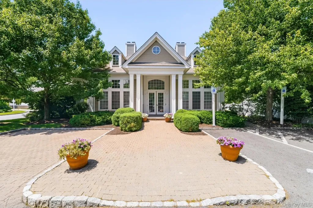 151 Classic Court White Plains NY 10603