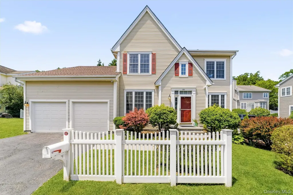 151 Classic Court White Plains NY 10603