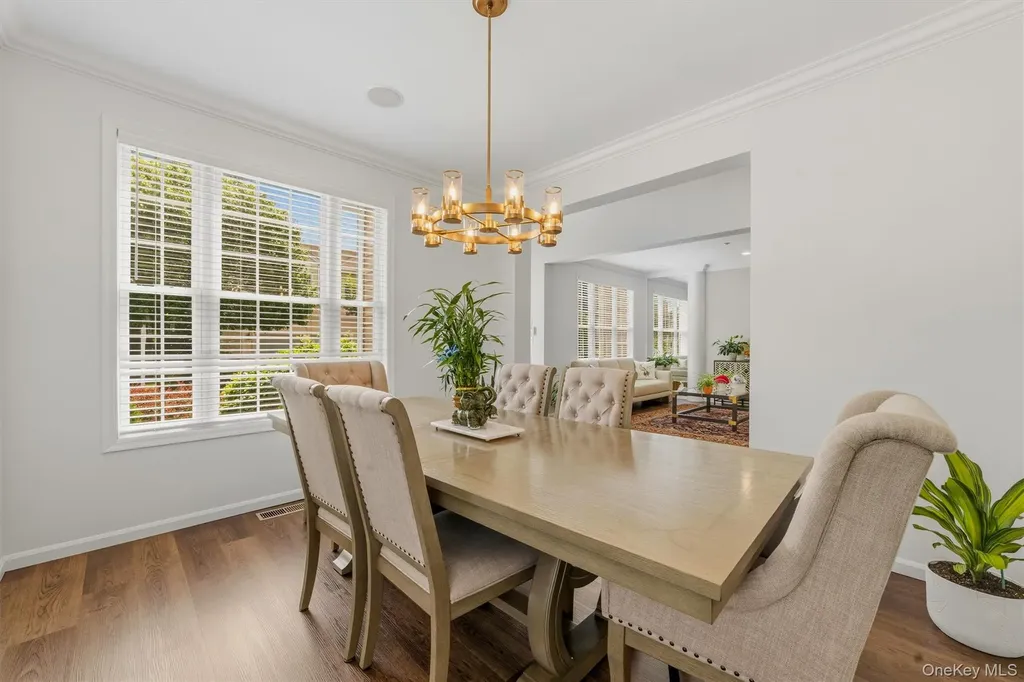 151 Classic Court White Plains NY 10603
