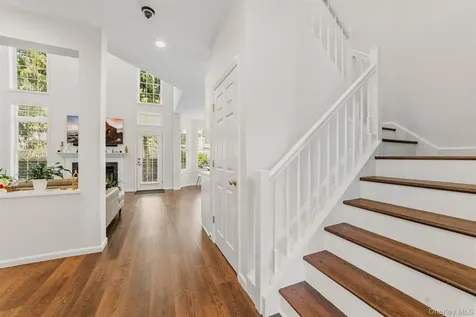 151 Classic Court White Plains NY 10603