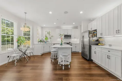 151 Classic Court White Plains NY 10603