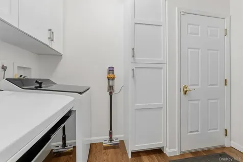 151 Classic Court White Plains NY 10603