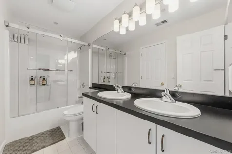 151 Classic Court White Plains NY 10603