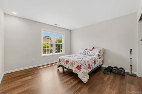 151 Classic Court White Plains NY 10603