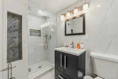 151 Classic Court White Plains NY 10603