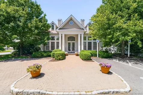 151 Classic Court White Plains NY 10603