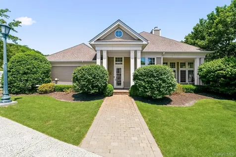 151 Classic Court White Plains NY 10603