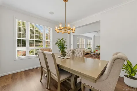 151 Classic Court White Plains NY 10603