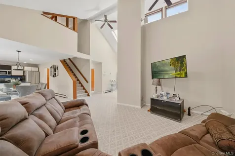 842 Route 284 Westtown NY 10998