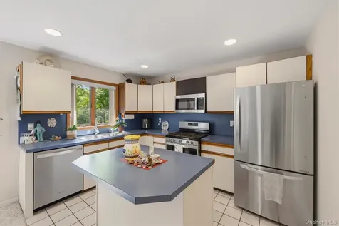 842 Route 284 Westtown NY 10998