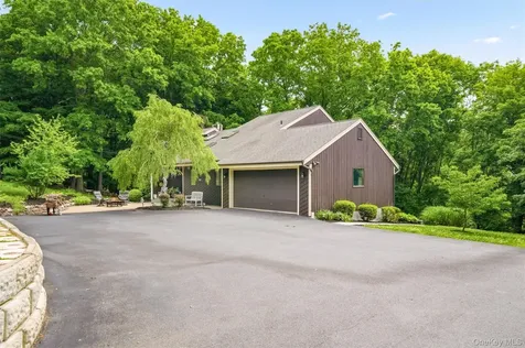 842 Route 284 Westtown NY 10998