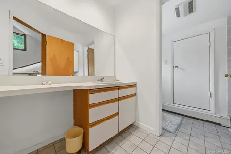 842 Route 284 Westtown NY 10998