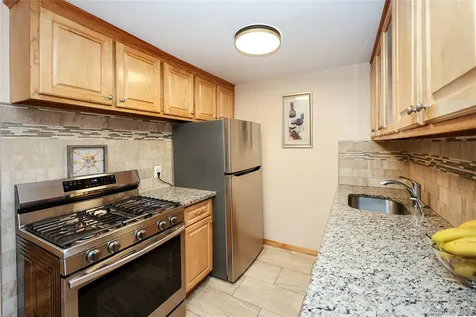 156 Jervis Avenue Farmingdale NY 11735