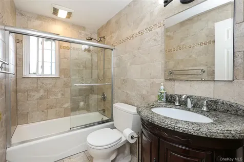156 Jervis Avenue Farmingdale NY 11735