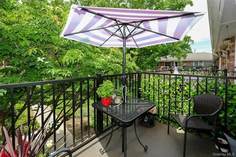 156 Jervis Avenue Farmingdale NY 11735