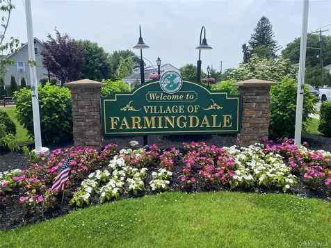 156 Jervis Avenue Farmingdale NY 11735