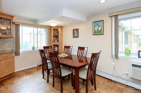 156 Jervis Avenue Farmingdale NY 11735