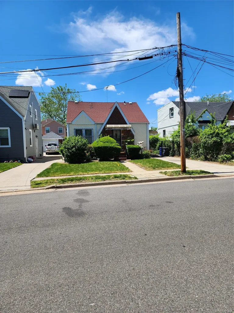 11942 238th Street Cambria Heights NY 11411