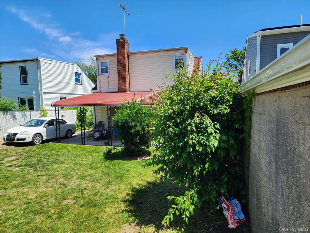 11942 238th Street Cambria Heights NY 11411