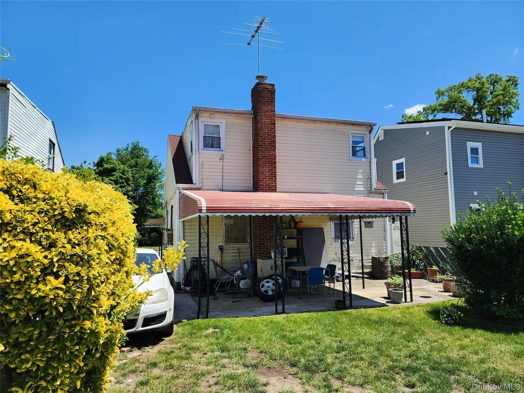 11942 238th Street Cambria Heights NY 11411