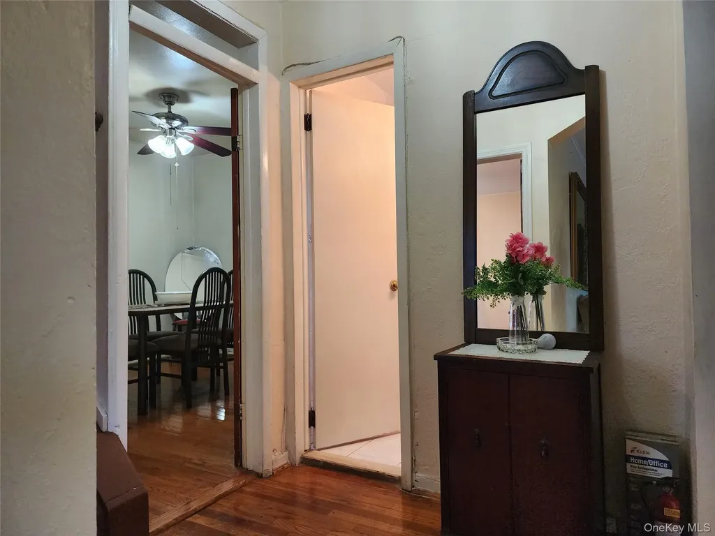 11942 238th Street Cambria Heights NY 11411