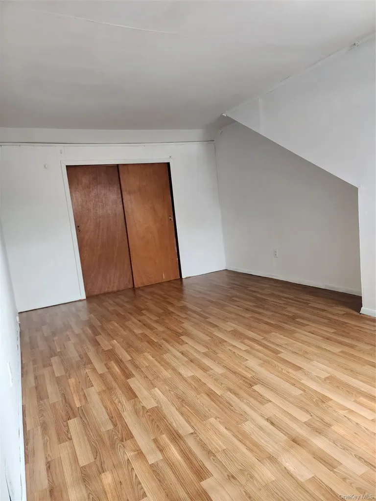 11942 238th Street Cambria Heights NY 11411