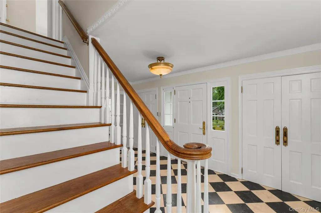 102 Birchwood Avenue Nyack NY 10960