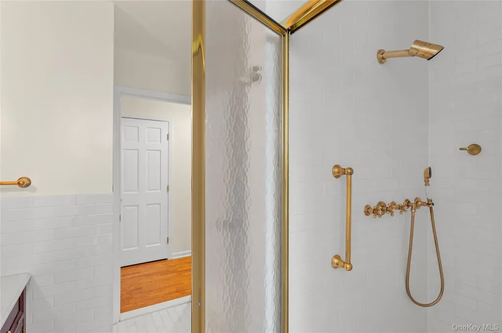 102 Birchwood Avenue Nyack NY 10960