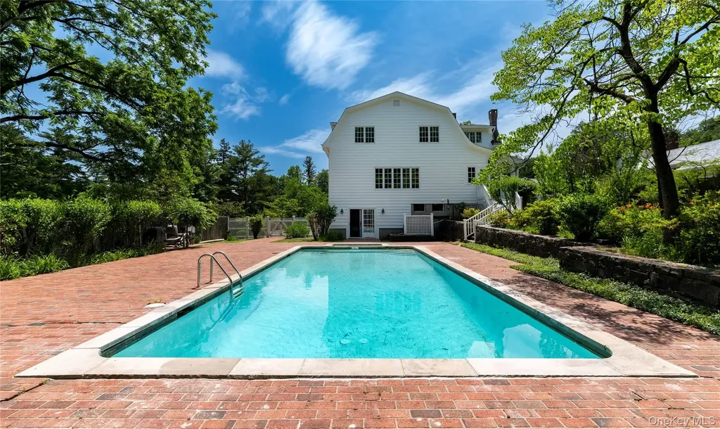 102 Birchwood Avenue Nyack NY 10960