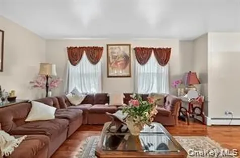72 Peddler Hill Road Monroe NY 10950