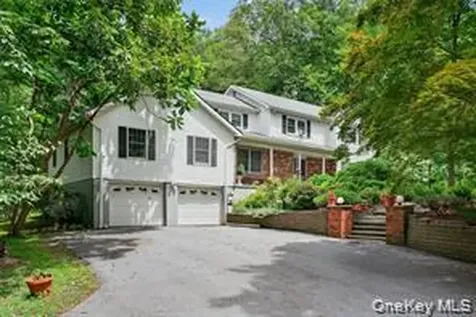 72 Peddler Hill Road Monroe NY 10950