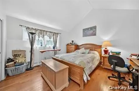 72 Peddler Hill Road Monroe NY 10950