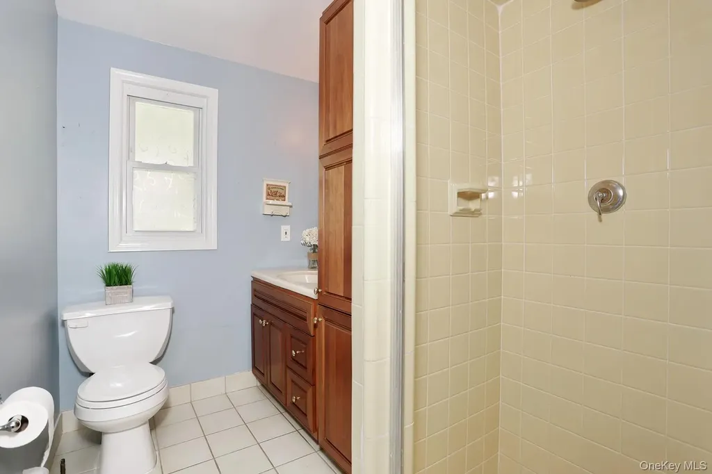 16 Heather Lane West Nyack NY 10994
