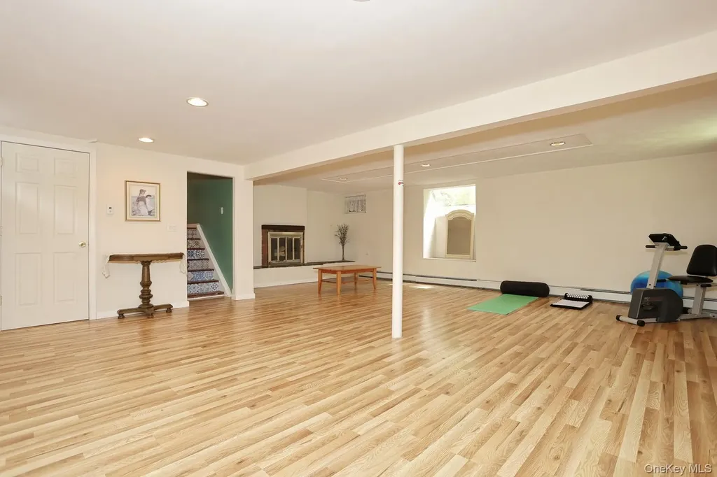 16 Heather Lane West Nyack NY 10994